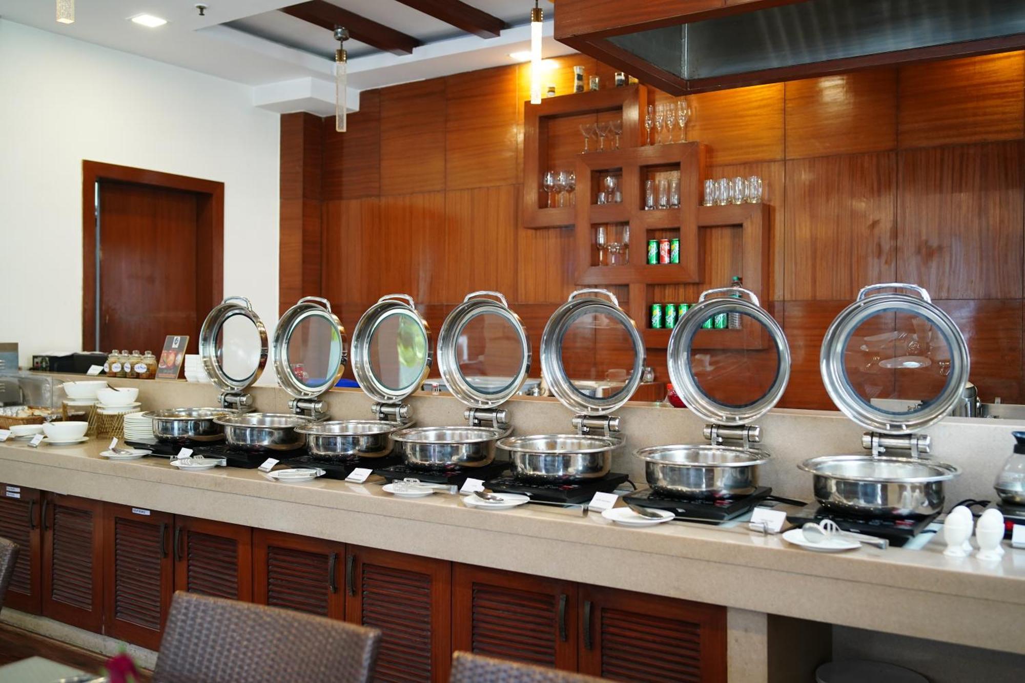 Zip By Spree Hotels Delhi Greater Kailash New Delhi Buitenkant foto